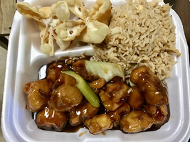 General Tso's Chicken (Dinner Combo)